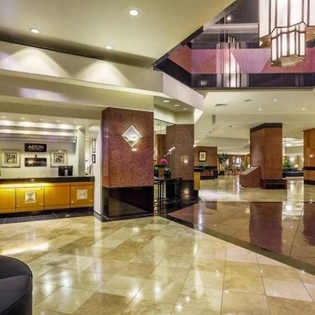 Condotel With Free Parking Wifi Central Ac Хонолулу Екстериор снимка
